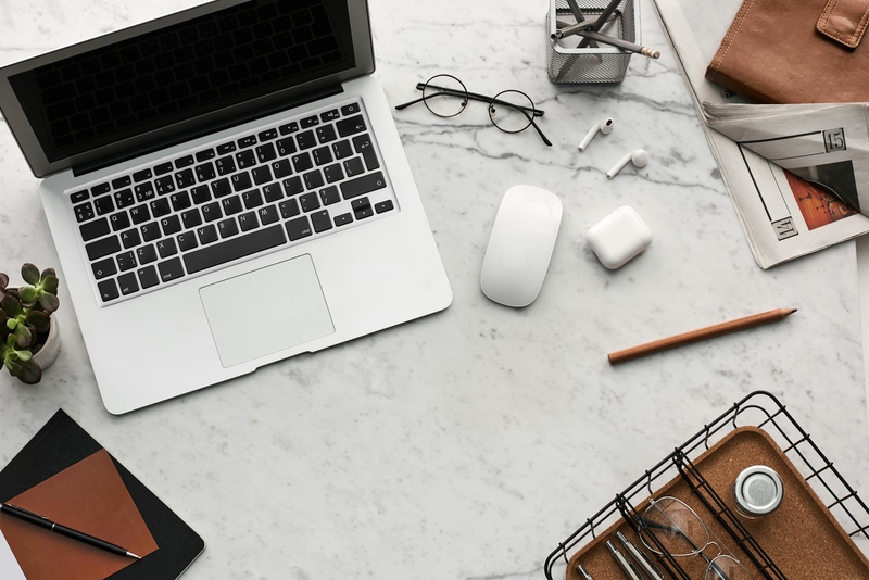 Văn phòng, office, bàn làm việc, bàn, desk, tài liệu, folder, laptop, máy tính - fauxels