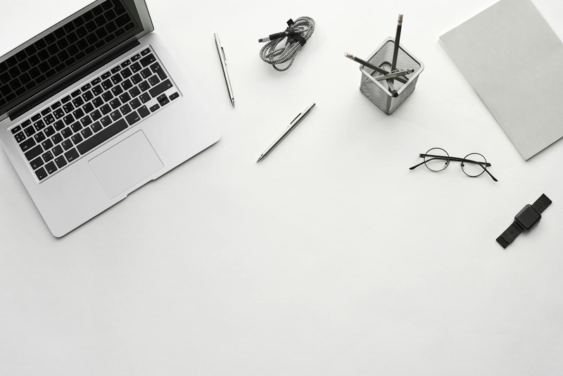 Văn phòng, office, bàn làm việc, bàn, desk, tài liệu, folder, laptop, máy tính - fauxels 1