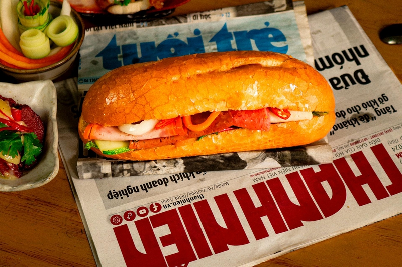 Bánh mì, bánh mì thịt, bánh mì chả, bread, món ăn Việt Nam, Việt Nam, ẩm thực, food - Hậu Mai
