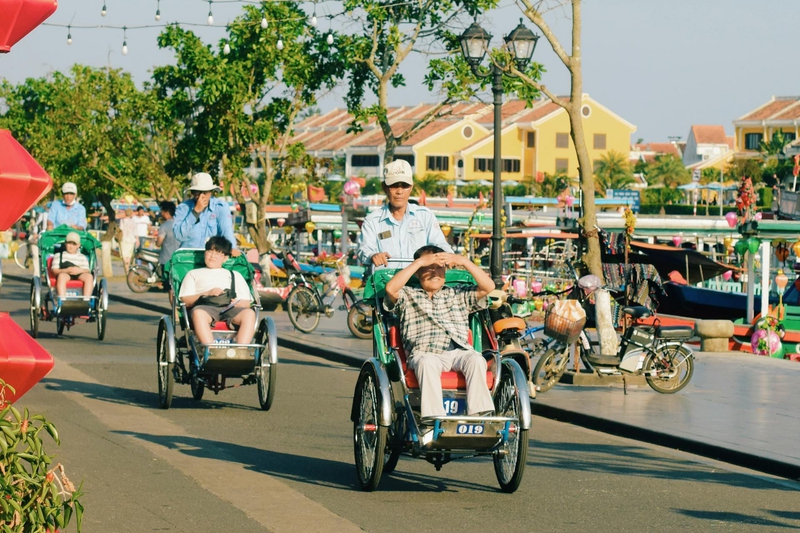 Xích lô, cyclo, Vietnam, Việt Nam, người lái xích lô, cyclo driver - Dongdilac