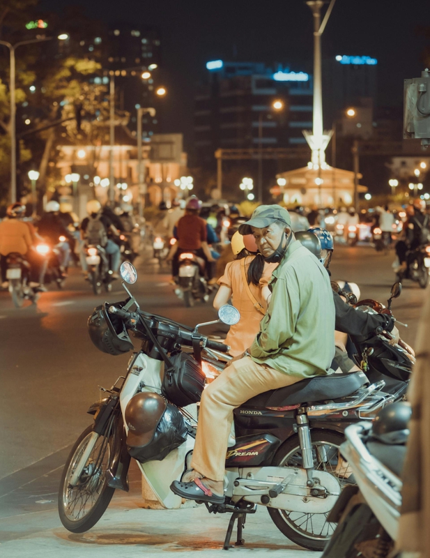 Xe máy, motorbikes, Vietnam, Việt Nam, đường phố ban đêm, night street, xe ôm - Duc Nguyen