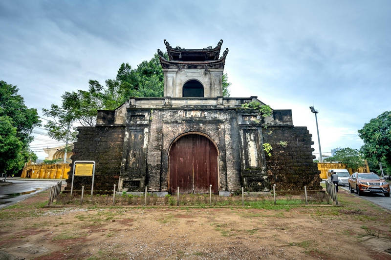 Cổng thành, city gate, thành Thăng Long, Thang Long Citadel, Hà Nội, rêu phong, mossy - Quang Nguyen Vinh