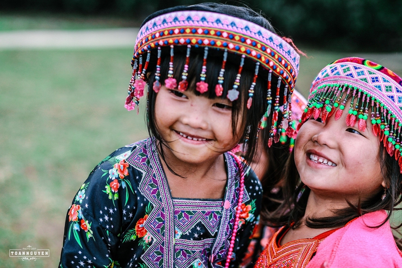 Thiếu nhi, children, trang phục dân tộc, ethnic costume, nụ cười, smile, chân dung portrait -  ToanNguyen 1
