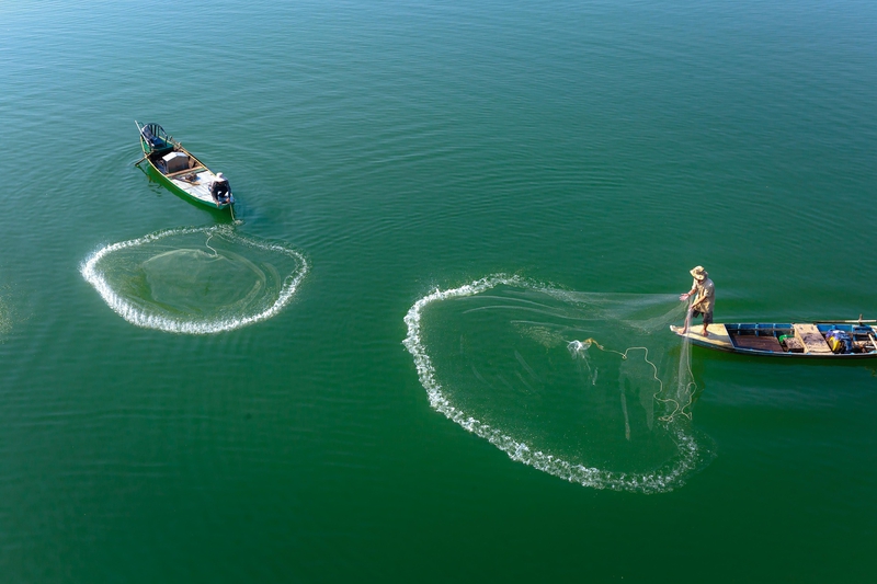 Biển, sea, đánh bắt thủ công, traditional fishing, lưới cào, fishing net, lao động biển, coastal labor, - Quangpraha