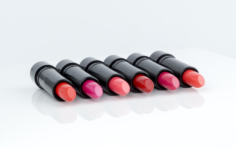 Son môi, lipstick, màu đỏ, red, trang điểm, makeup - MacMonkey