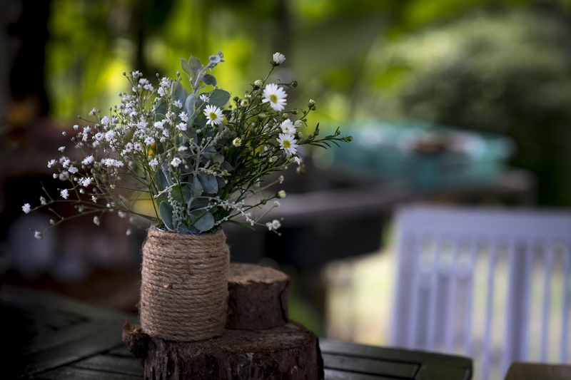 Bình hoa, flower vase, cúc họa mi, daisy, hoa dại, wildflowers, thủ công, handmade, trang trí bàn, table decor,- Quangpraha