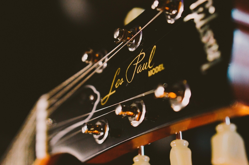 Guitar, đàn guitar, đàn ghi ta, nhạc cụ, instrument, âm nhạc, music, giải trí, entertainment - Pexels