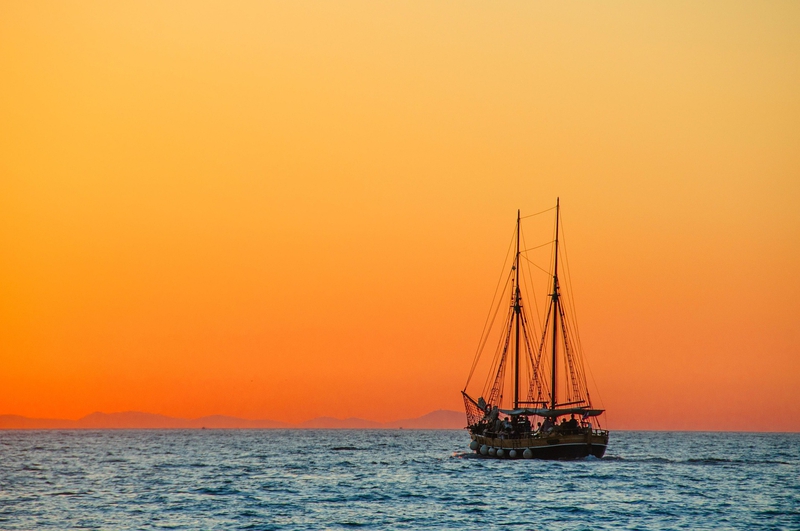 Thuyền buồm, sailboat, hoàng hôn, sunset, biển sea, bóng đen, silhouette, du lịch, travel - bogitw
