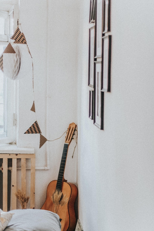 Guitar, đàn guitar, đàn ghi ta, nhạc cụ, instrument, âm nhạc, music, giải trí, entertainment - tori_tori