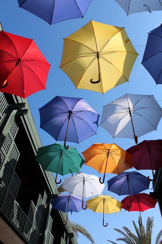 Ô bay, flying umbrellas, đầy màu sắc, colorful, trang trí, decoration, nghệ thuật, art, hình nền, background - Pexels 1