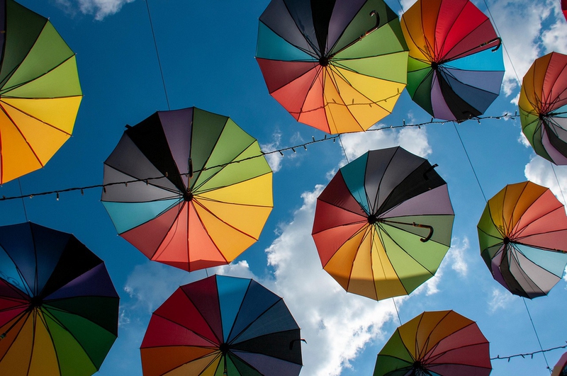 Ô bay, flying umbrellas, đầy màu sắc, colorful, trang trí, decoration, nghệ thuật, art, hình nền, background - Nick115