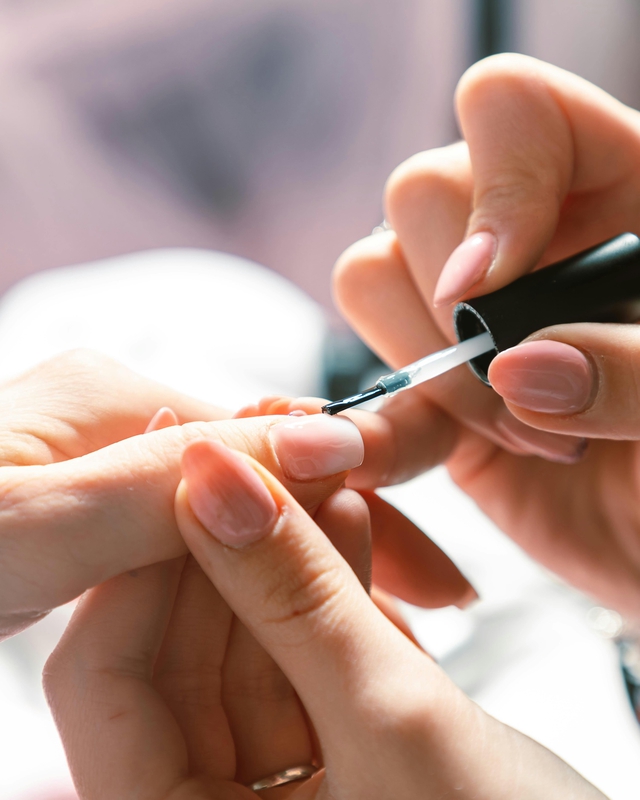 Sơn móng, nail polish, manicure, làm móng, nail care, chăm sóc móng - Andrea Mosti