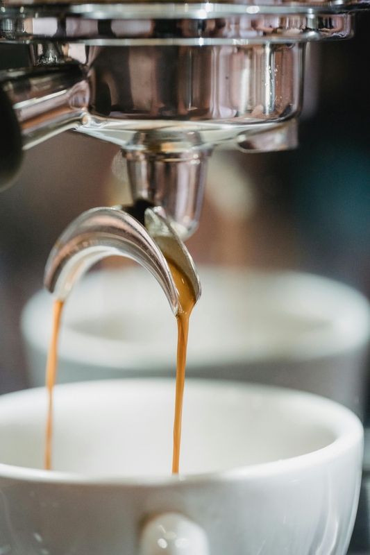 Cà phê espresso, espresso coffee, coffee machine, máy pha cà phê, barista, pha chế - DS stories 1