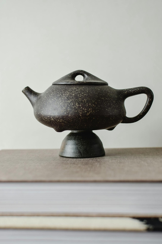 Ấm trà, teapot, ceramic, gốm sứ, black, đen, tea culture ,văn hóa, trà, kitchen, bếp - Eva Bronzini 4