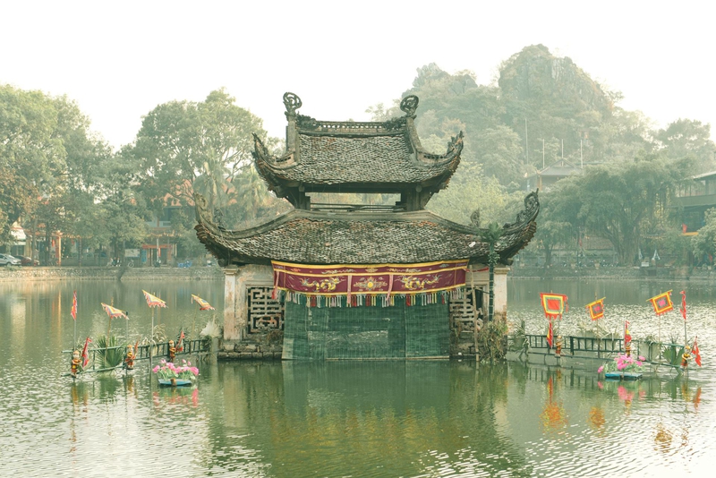 Chùa Thầy, Thầy Pagoda, Thiên Phúc Tự, Việt Nam, Vietnam, truyền thống, tradition, múa rối nước, water puppet, hồ, lake - Hieu Vu Vlog