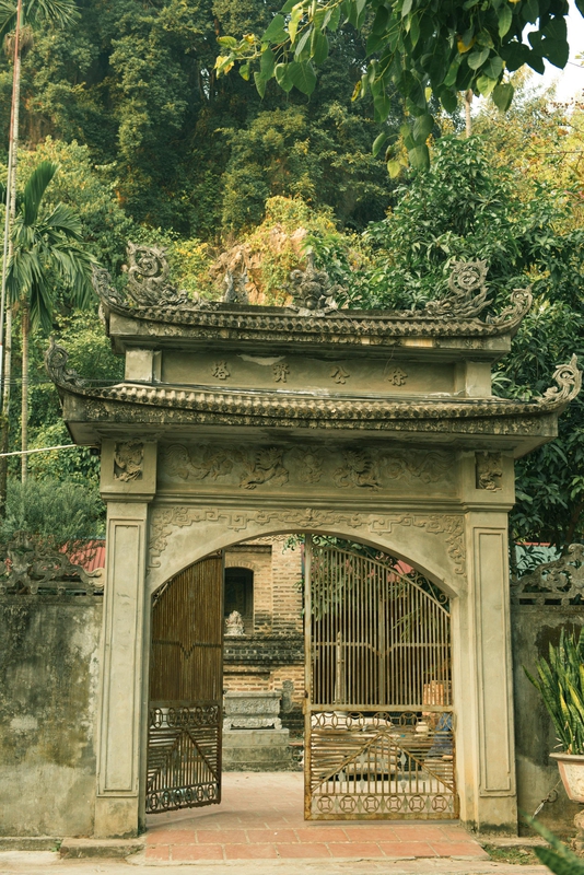 chùa Một Cột, one pillar pagoda, Hà Nội, Hanoi, chùa, pagoda, cổng, gate, đền, temple - Hieu Vu Vlog