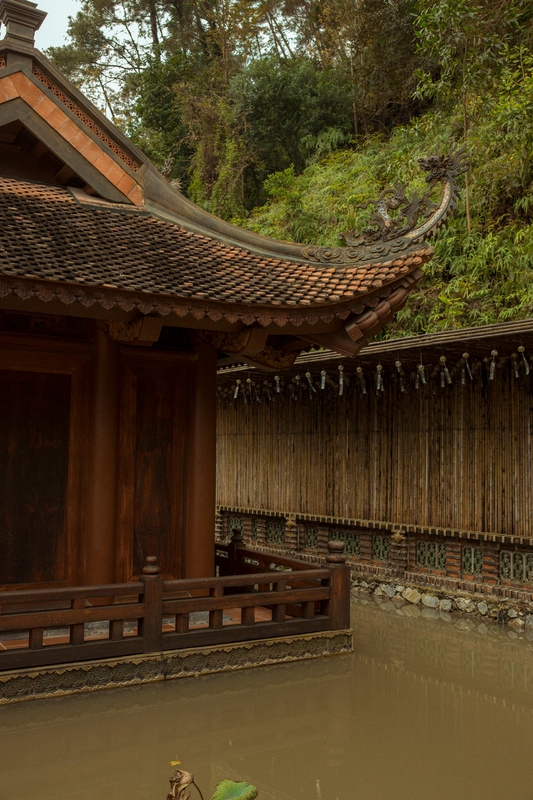 Địa Tạng Phi Lai Tự, chùa, pagoda, mái ngói, tiled roof, rồng, dragon,truyền thống, traditional, Việt Nam, Vietnam, điêu khắc, sculpture, cổ kính, ancient, ao, pond - HONG SON 3