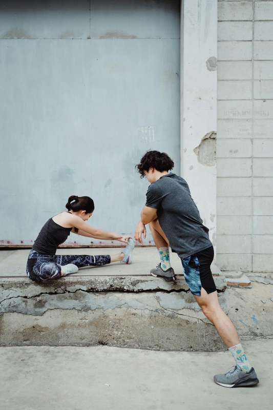 Thể dục, giãn cơ, stretching, gworkout, tập luyện, warmup, khởi động, exercise, bài tập, couple, cặp đôi, fitness, sức khỏe -  Ketut Subiyanto 7