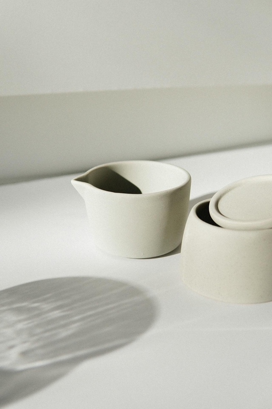 Cốc gốm, ceramic cup, ly, table, bàn, kitchen, bếp - Mathilde Langevin