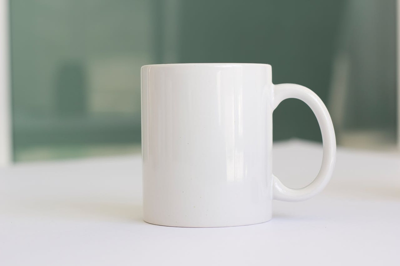 Cốc sứ, ceramic mug, white, trắng, minimalism, tối giản - Bec R.
