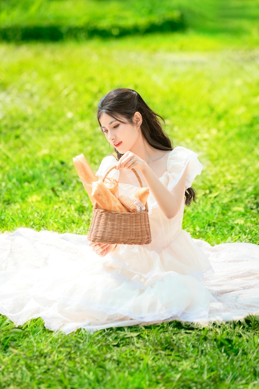 Con gái, sinh viên, Việt Nam, cô gái, girl, công viên, park, picnic - Sơn Ngọc 4
