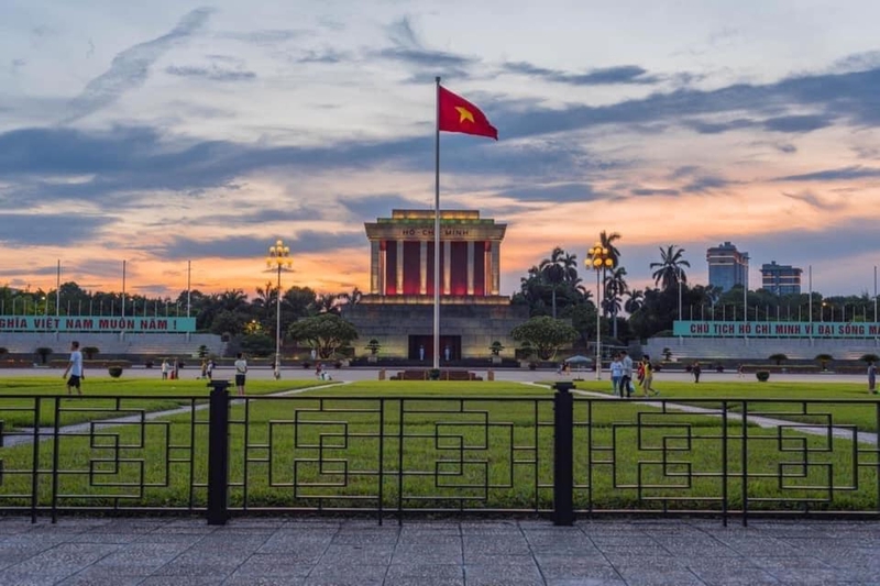 Lăng bác, mausoleum, quốc kỳ, vietnam, flag, hà nội, hanoi, quảng trường, square, di tích, heritage- anhbk2020