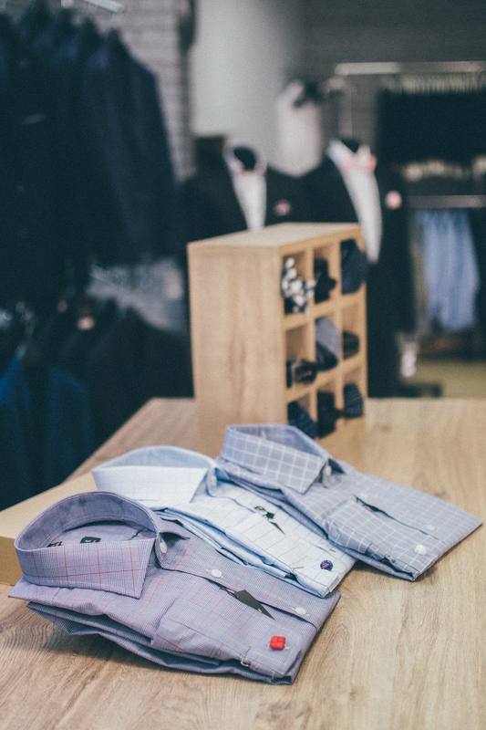 Shirt, áo sơ mi, folded, gấp gọn, menswear, thời trang nam, fabric, chất liệu- StockSnap