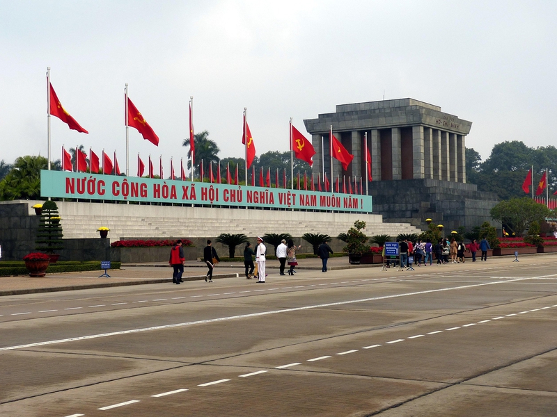 Lăng bác, mausoleum, quốc kỳ, vietnam, flag, hà nội, hanoi, quảng trường, square, di tích, heritage- falco