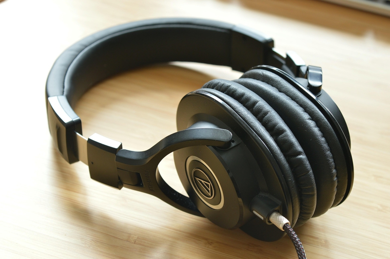 Tai nghe, điện tử, headphones, electronics, cộng nghệ, technology -Pexels 1