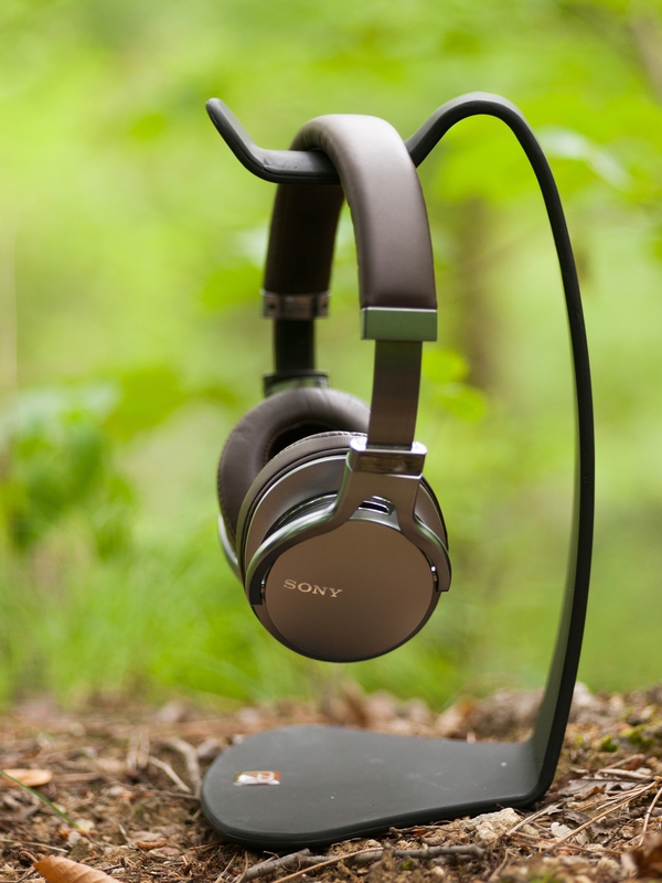 Tai nghe, điện tử, headphones, electronics, cộng nghệ, technology -torrysuzy