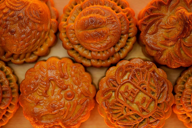 Tết trung thu, mooncake festival, mooncake, bánh trung thu, traditional cake, bánh truyền thống, festive food, món ăn lễ hội - Joshua Lim
