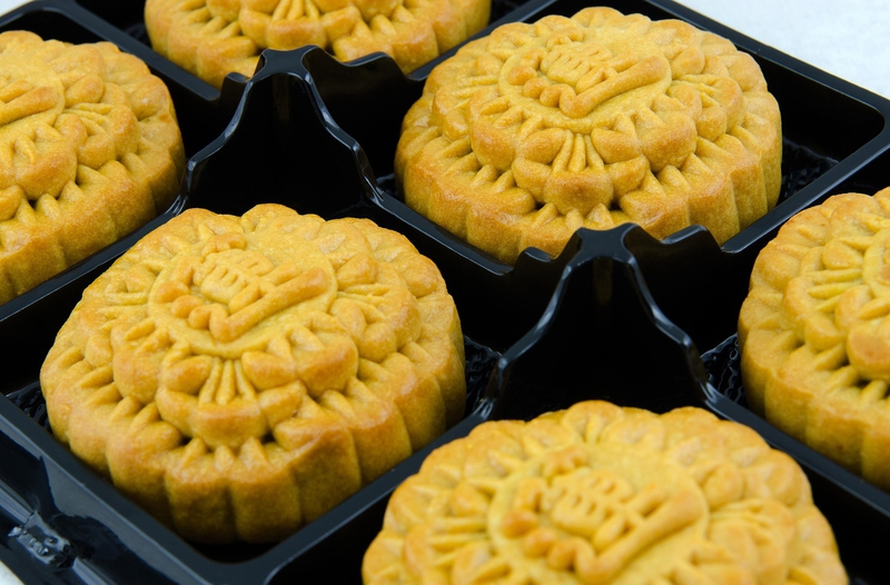 Tết trung thu, mooncake festival, mooncake, bánh trung thu, traditional cake, bánh truyền thống, festive food, món ăn lễ hội - ScribblingGeek 1
