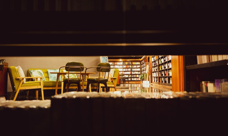 Sách, nhà sách, thư viện, kệ sách, books, bookstores, libraries, bookshelves-hoànglinh
