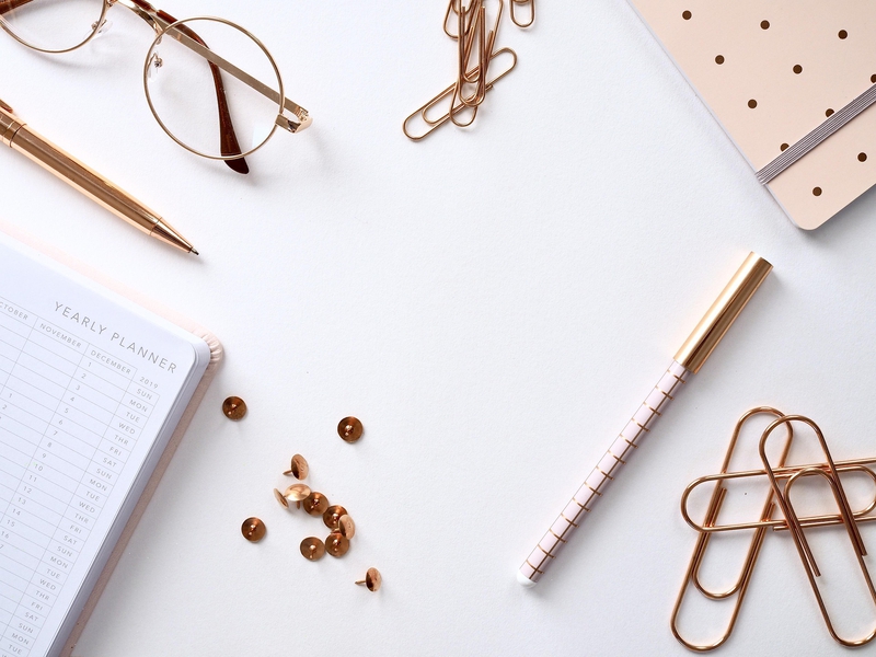 Dụng cụ học tập, sách, vở, bút, school supplies, books, notebooks, pens-JessBaileyDesign