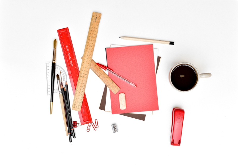 Dụng cụ học tập, sách, vở, bút, school supplies, books, notebooks, pens-stokpic