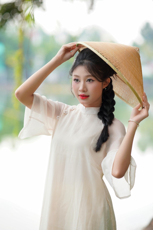 Cô gái, thiếu nữ, Việt Nam, trang phục truyền thống, girl, young woman, Vietnam, traditional costume - Đan Thy Nguyễn Mai