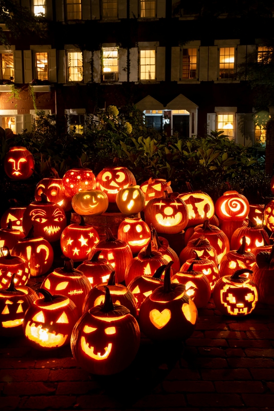 Halloween, bí đỏ, bí ngô, pumpkin, lễ lội hóa trang, lễ hội, festival, sự kiện, event, horrible - Emma Guliani