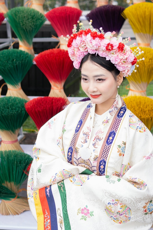 Cô gái, thiếu nữ, Việt Nam, trang phục truyền thống, girl, young woman, Vietnam, traditional costume - Anh Tuan 4