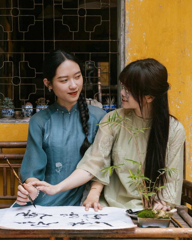 Cô gái, con gái, thiếu nữ, girl, Việt Nam, áo dài, truyền thống, traditional, Hồ Gươm, Hà Nội - Dang Hong 87