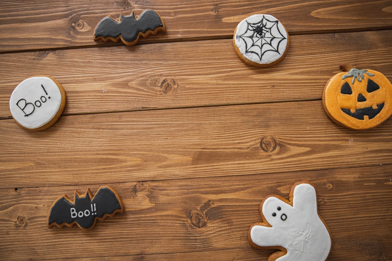 Halloween, bánh quy, bánh bí đỏ, bánh con dơi, bánh con ma,  lễ hội, cookies, pumpkin pie, bat cake, ghost cake, festival - Monstera Production 4
