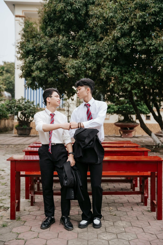 Học sinh, kỷ yếu, tập thể, bạn bè, kỷ niệm, vui vẻ, students, yearbook, group, friends, memories, fun - Green odette 2