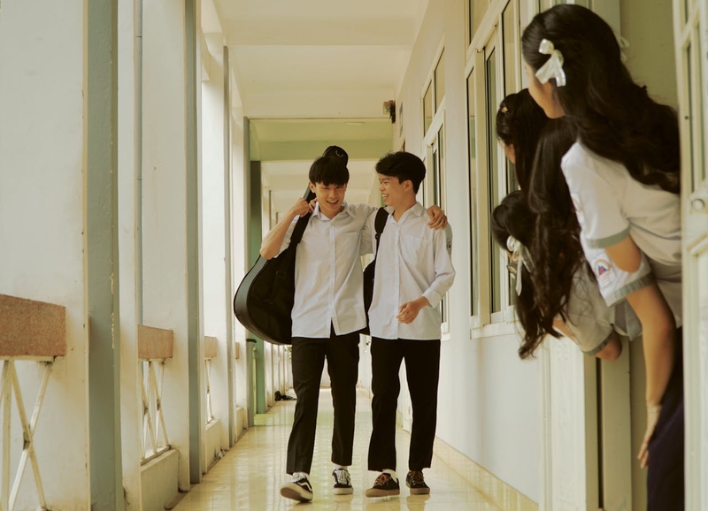 Học sinh, kỷ yếu, tập thể, bạn bè, kỷ niệm, vui vẻ, students, yearbook, group, friends, memories, fun - Lập Đinh Quốc