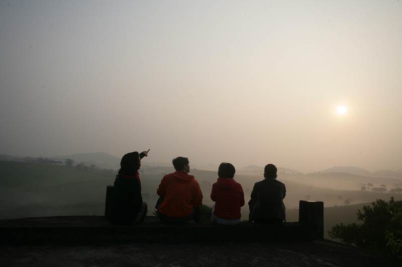 Trẻ em, children, bầu trời, hoàng hôn, cánh đồng, miền quê, sky, sunset, field, countryside- xuanduongvan87