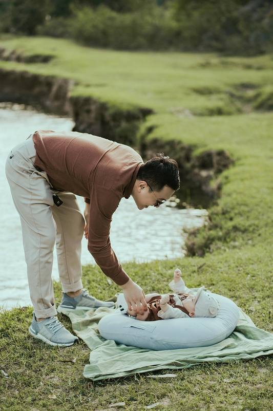 Gia đình, family, em bé, trẻ em, baby, children, ba và con, dad and child- Jupilu 1