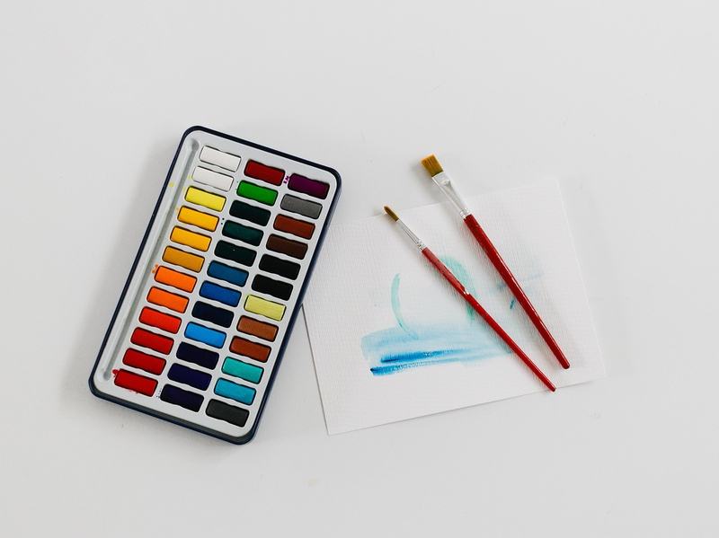 Màu, bút màu, bút chì, cọ, color, crayons, pencils, brushes- hudsoncrafted