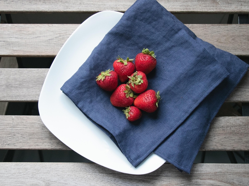 Trái dâu, dâu, strawberries, trái cây, fruit- hudsoncrafted 1