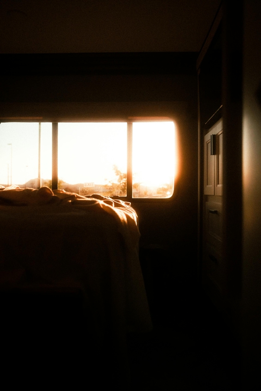 Cửa sổ, phòng ngủ, ánh nắng, tối, window, bedroom, sunlight, dark- Erik Schereder 1