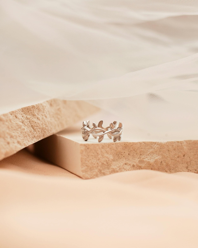 Trang sức, nhẫn, dây chuyền, sản phẩm, quảng cáo, jewelry, ring  - Eugenia Sol