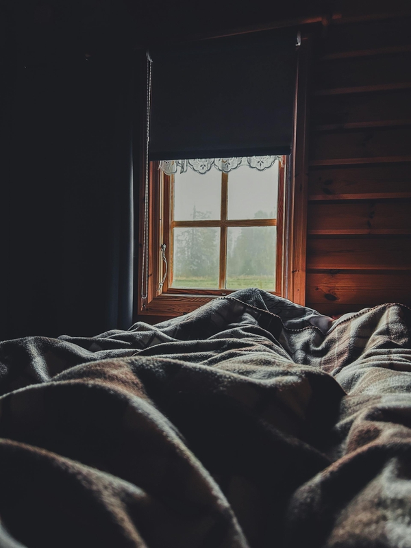 Cửa sổ, phòng ngủ, ánh nắng, tối, window, bedroom, sunlight, dark- Lexi Orizio