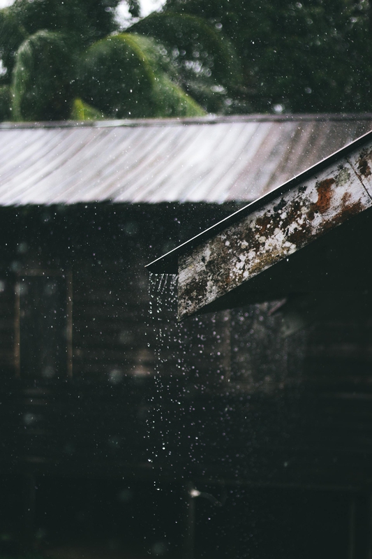 Máy nhà, mưa, hạt mưa, giọt nước, rain, raindrops, water drops - Nur Andi Ravsanjani Gusma